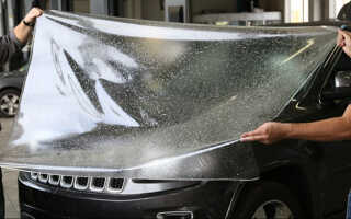 Как защитить кузов автомобиля анигравийной плёнкой