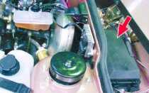 Блок предохранителей ВАЗ 2109, блок предохранителей ваз 2109 карбюратор, блок предохранителей ваз 2109 инжектор, старый блок предохранителей ваз 2109, схема блока предохранителей ВАЗ 2109, замена блока предохранителей ВАЗ 2109